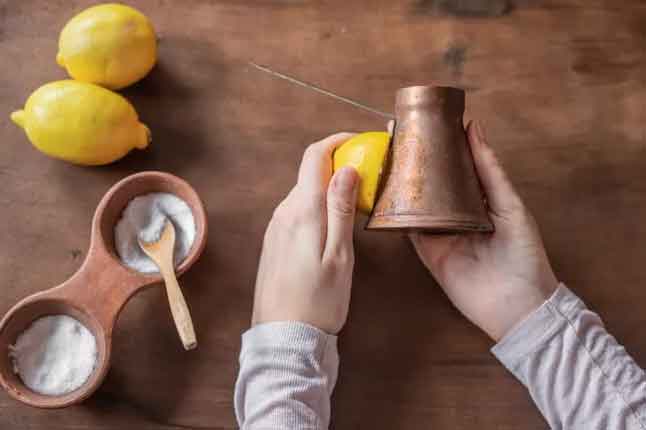 تمیز کردن ظرف مسی با لیمو و جوش شیرین
